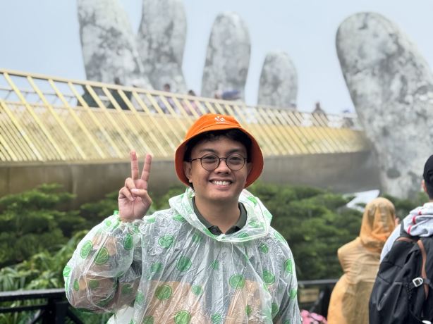 user-avatar