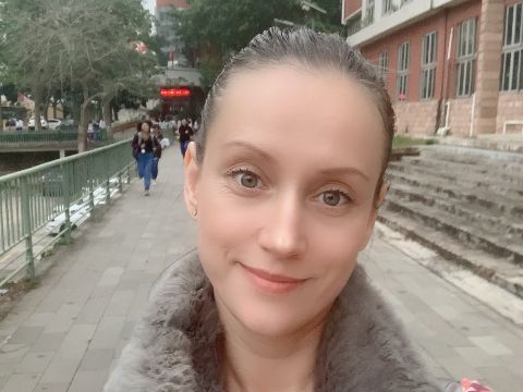 user-avatar
