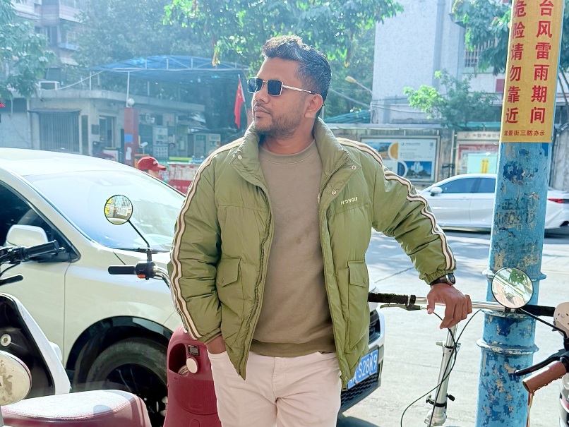 Golam azom
