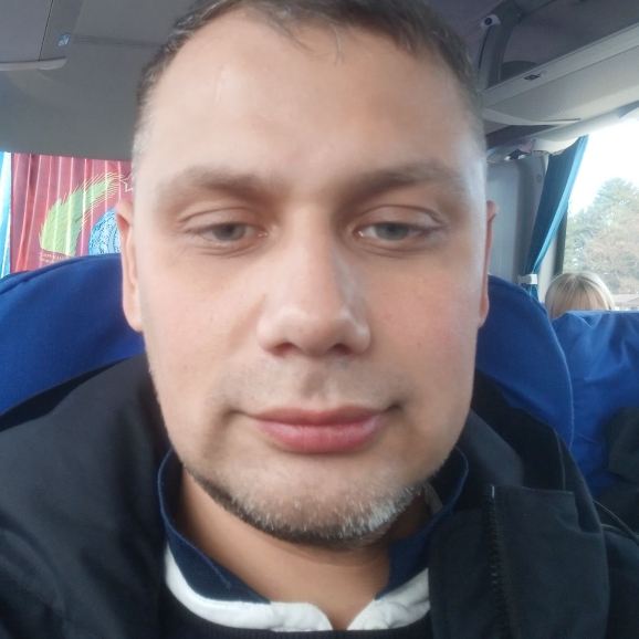 user-avatar