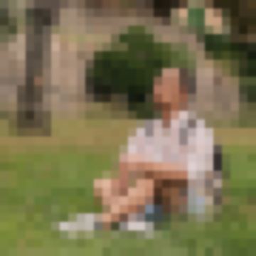 Desmond  solo travel