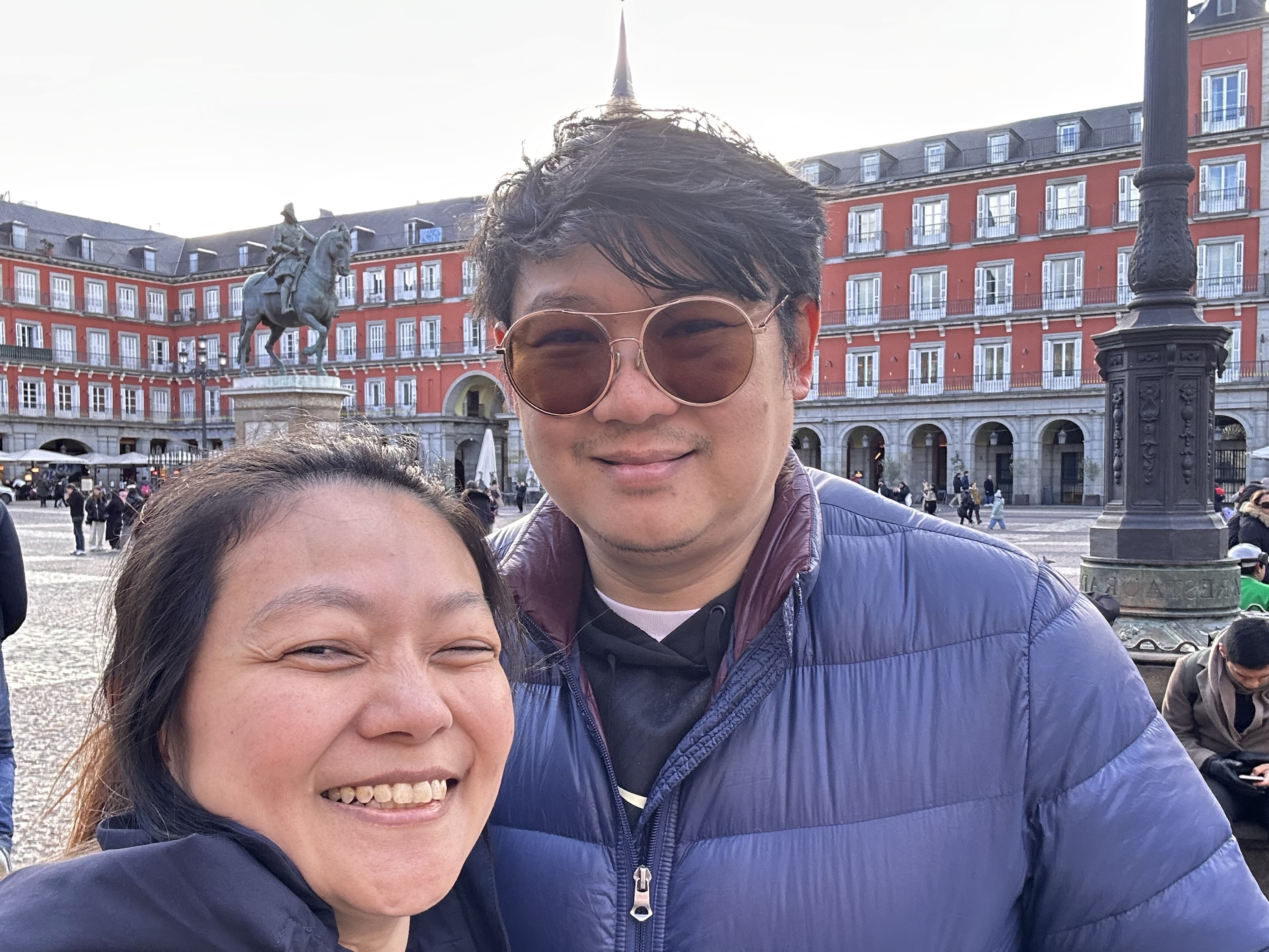 Dolphin Family’s Travel Journey