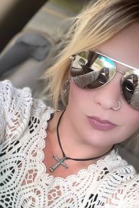 Kristy Cherie 哈利森戴斯酒店優惠