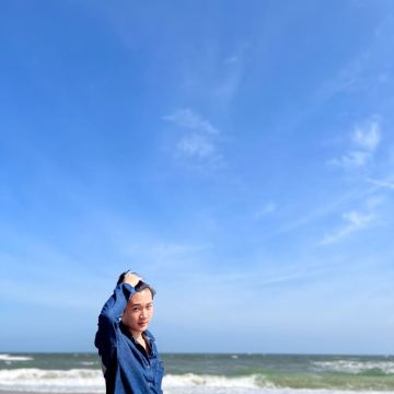 user-avatar