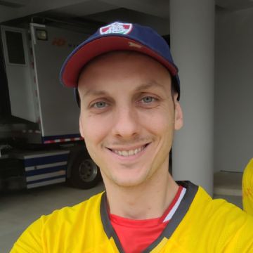 user-avatar