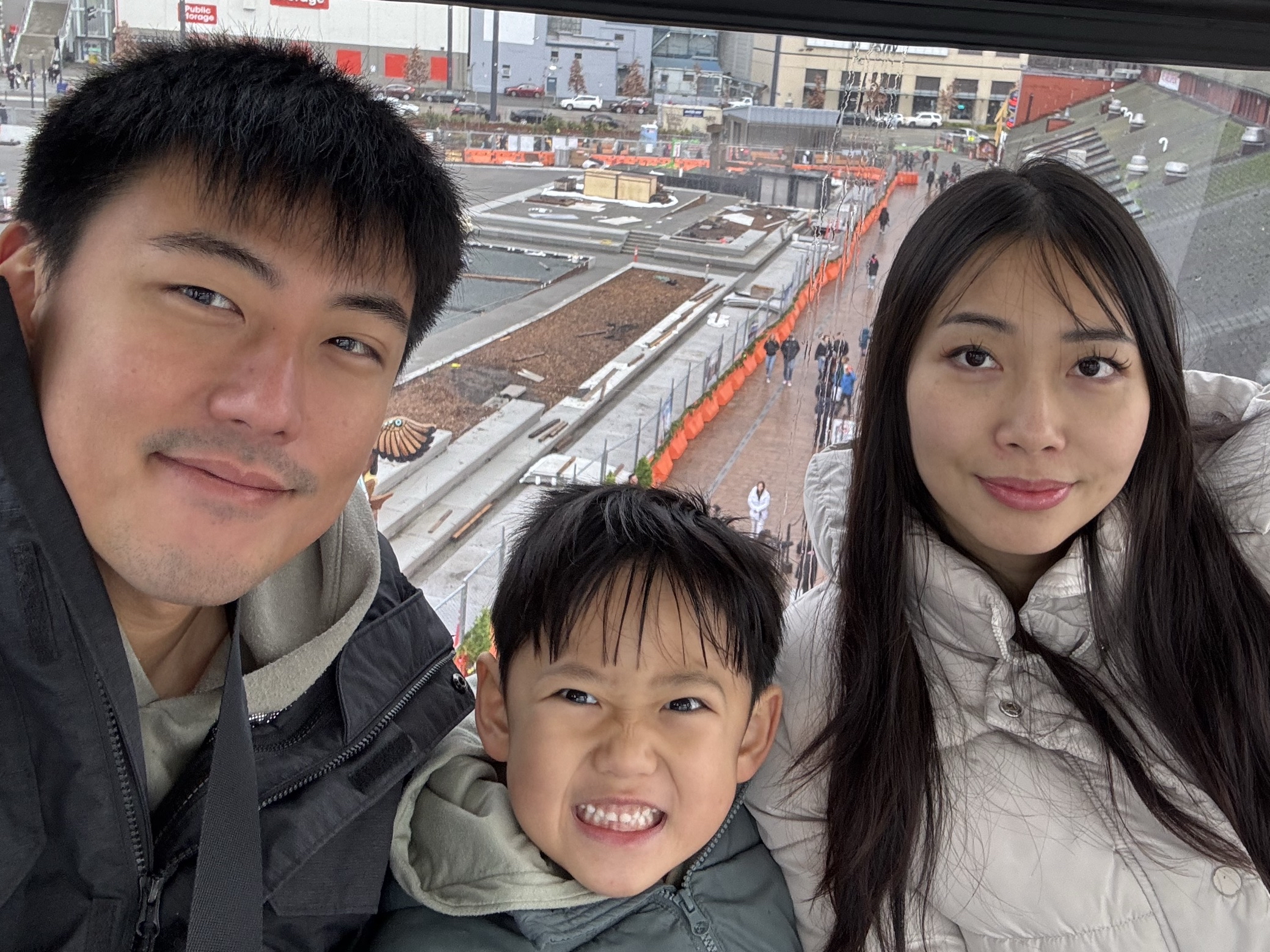 Tomo,Tan Yiu and Akira