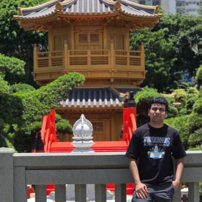 user-avatar