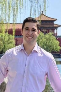 Ric M 巴拉哈斯參議員酒店優惠