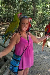 Nadia Lajoie 邁阿密/機場北戴斯酒店優惠