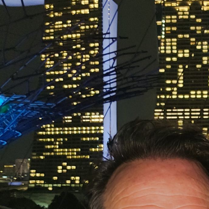 user-avatar
