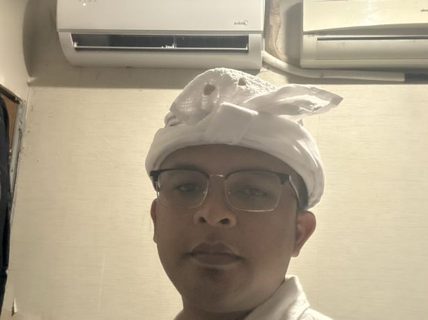 user-avatar