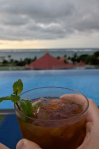 Uncle Belly 庫塔索啦麗思飯店優惠