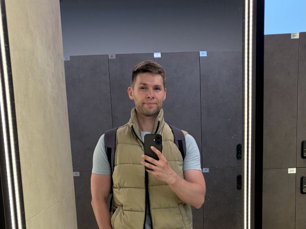 user-avatar