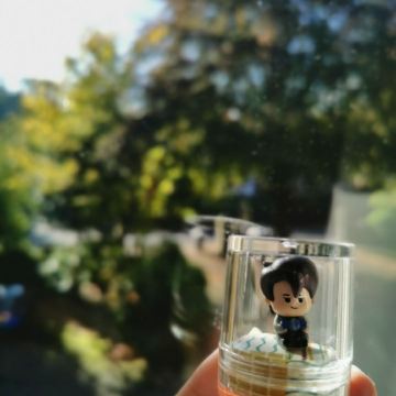 user-avatar