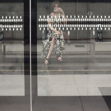 user-avatar