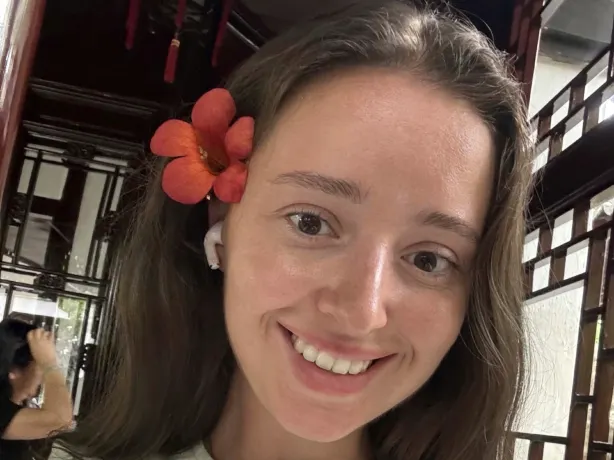 user-avatar