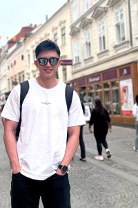 RayT92 馬達達精品飯店優惠