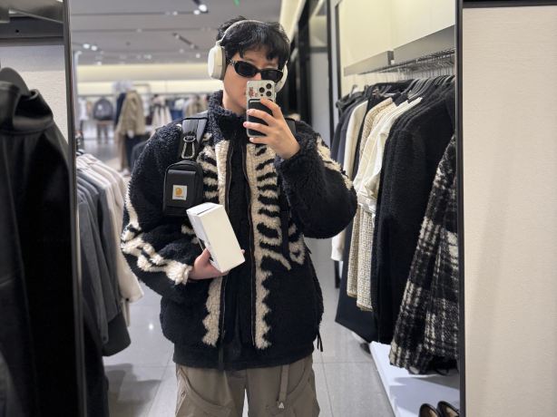 user-avatar