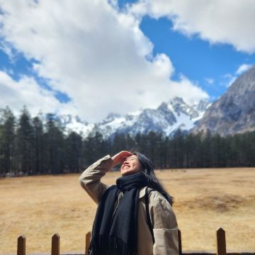 user-avatar