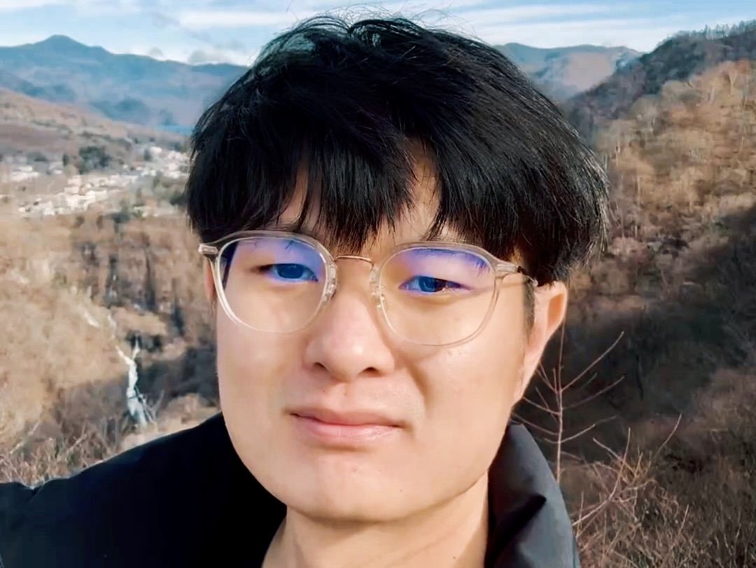 user-avatar