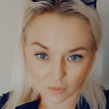 user-avatar