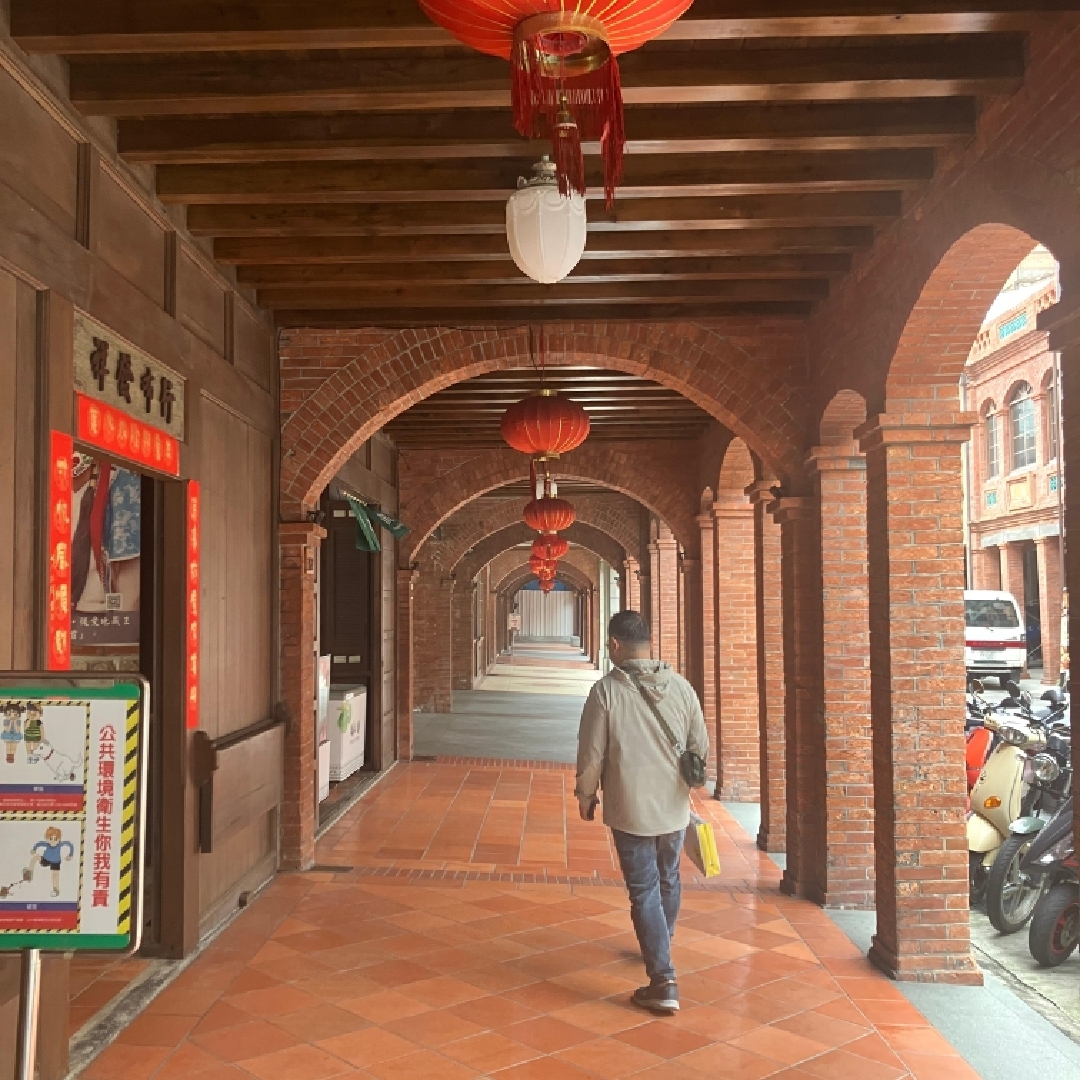 Edward Hong Kong visitor