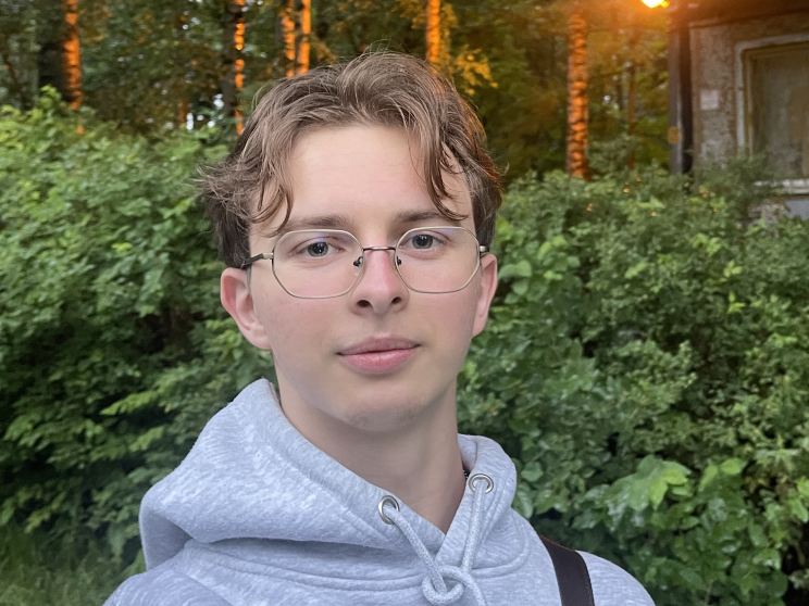 MAKSIM SHIKHOV