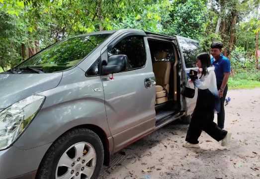 Siem Reap: Kulen Mountain with Beng Mealea and Tonle Sap Floating Village Full Day Tour