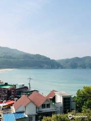 Yonghwa Beach