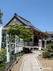 Hoju-in Temple