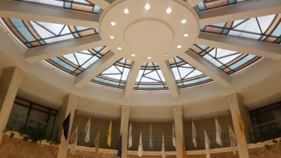 New Mexico State Capitol (Roundhouse)