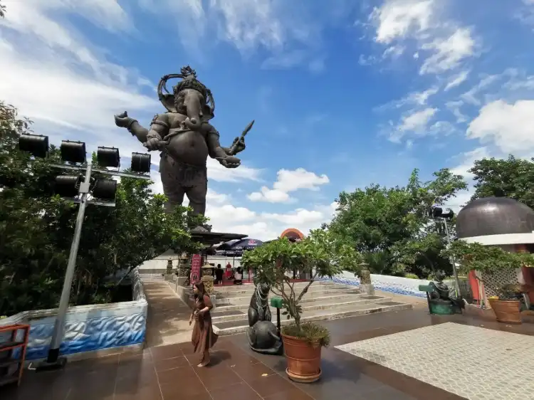 Hotels near Lord Ganesha Temple