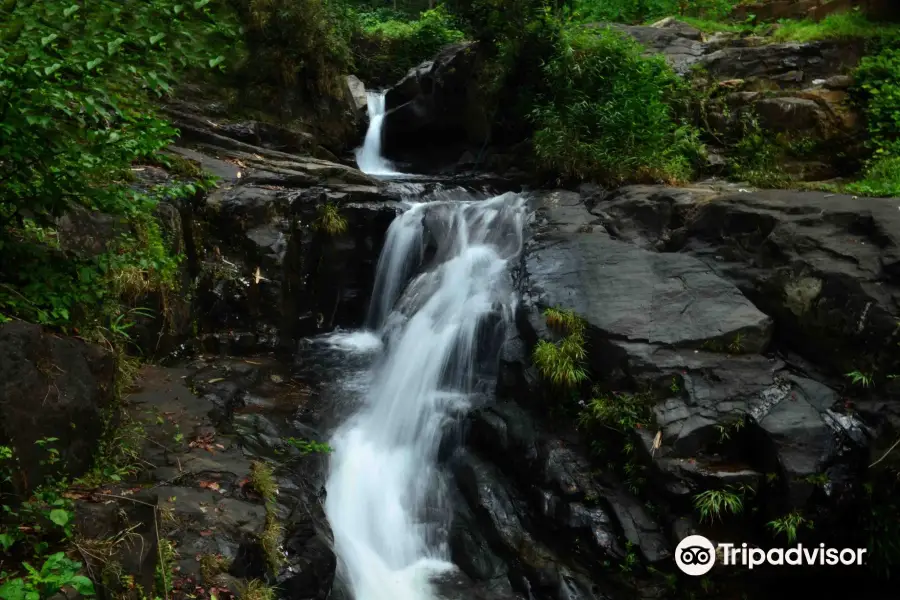Keralamkundu waterfalls