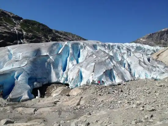 Hotels near Jostedals Glacier