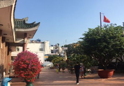 Ba Chua Xu Temple