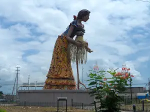 Monument to the Manabita Weaver