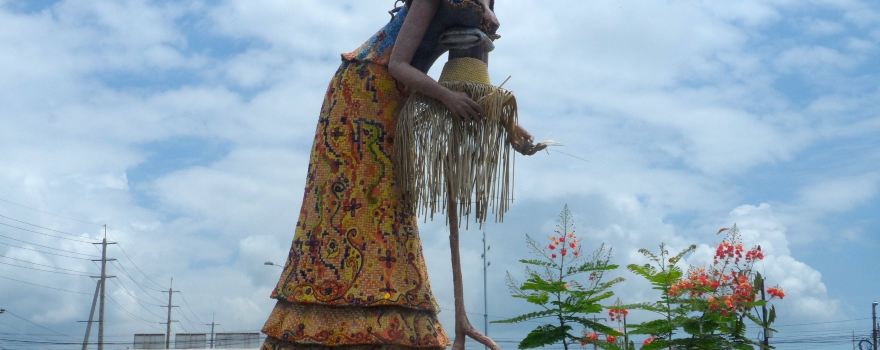Monument to the Manabita Weaver
