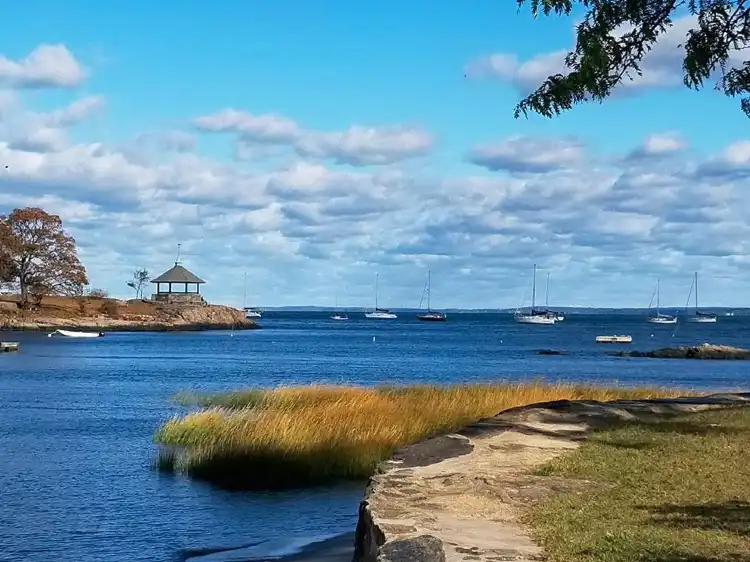 拉奇蒙特住宿飯店
