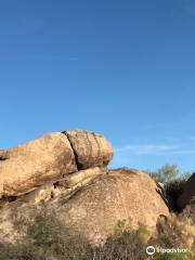 Phallic Rock (Ka Ule o Nanahoa)