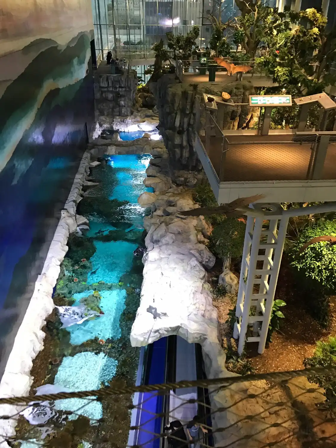 Hotels near Sheikh Abdullah Al Salem Cultural Centre