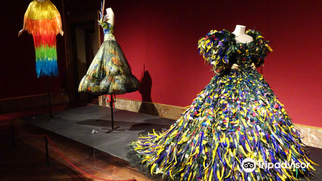 Museum of Costume and Fashion