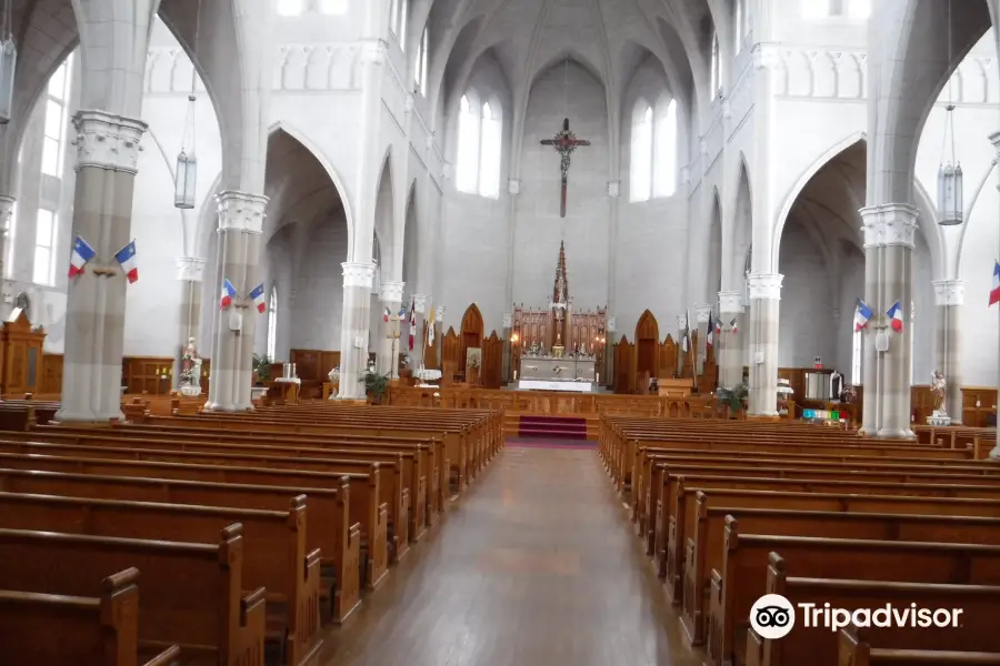 Église catholique Saint-Bernard Catholic Church