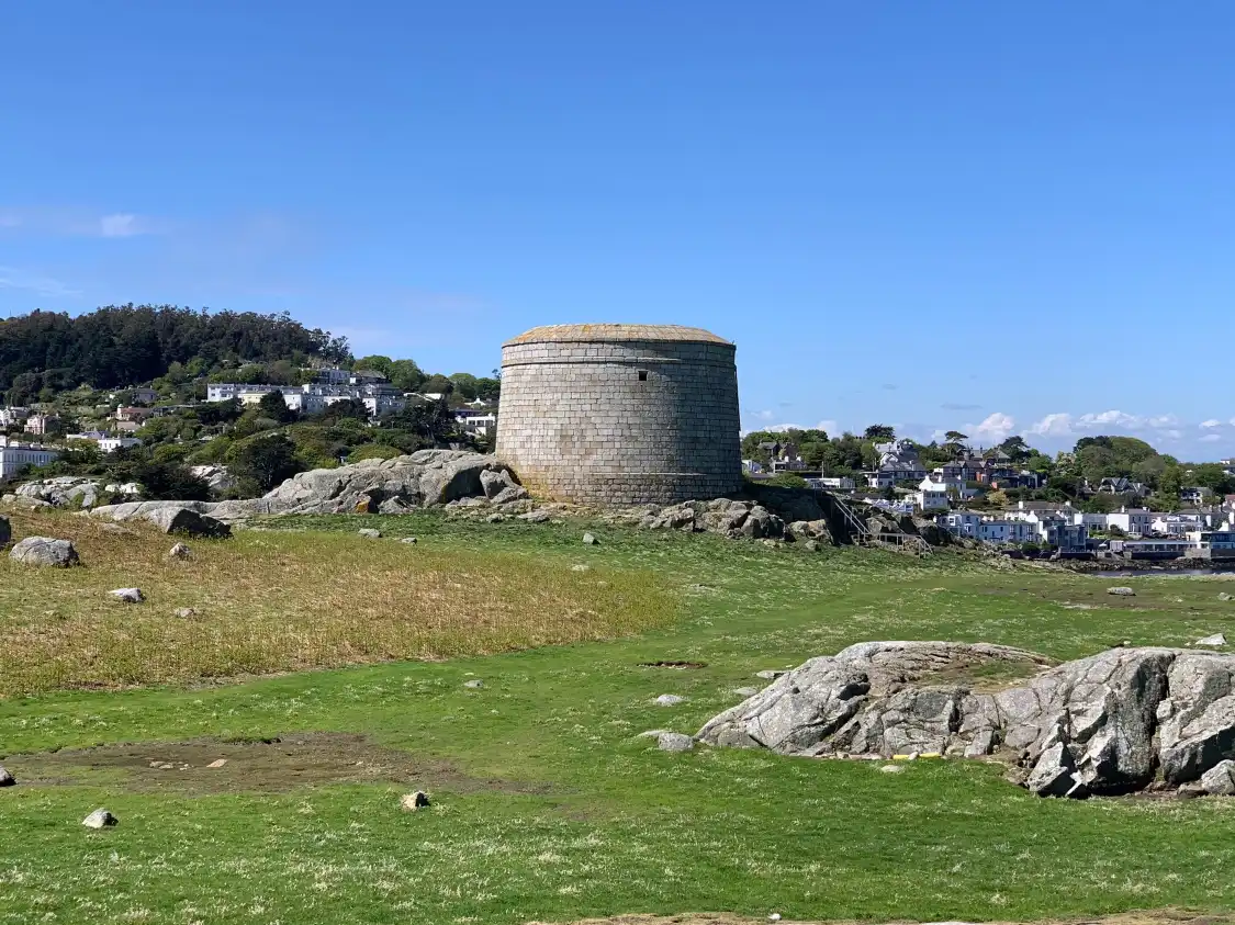 Hotels near Dalkey Island