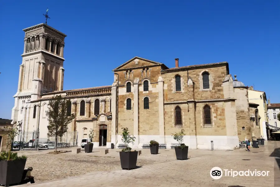 Cathédrale Saint-Apollinaire