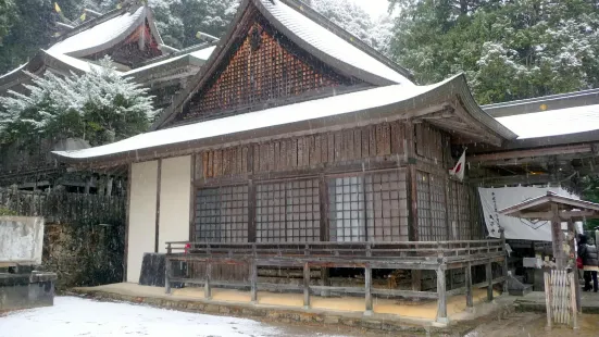 Shiro Shrine