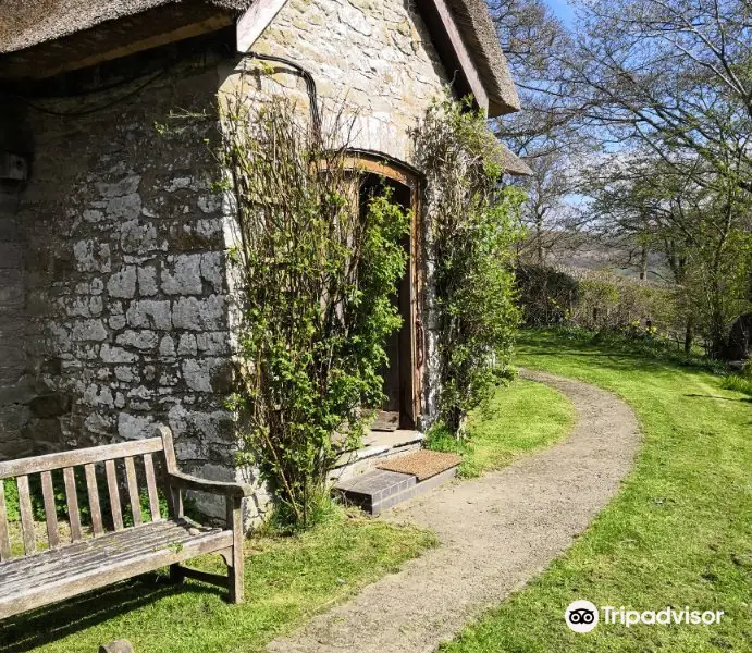 The Pales Meeting House