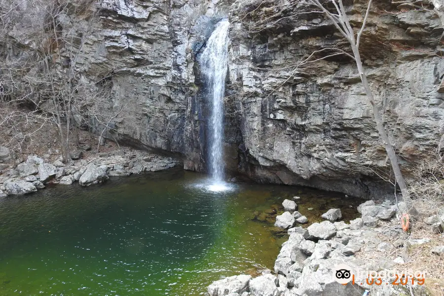 Sinbulsan Falls Recreational Forest