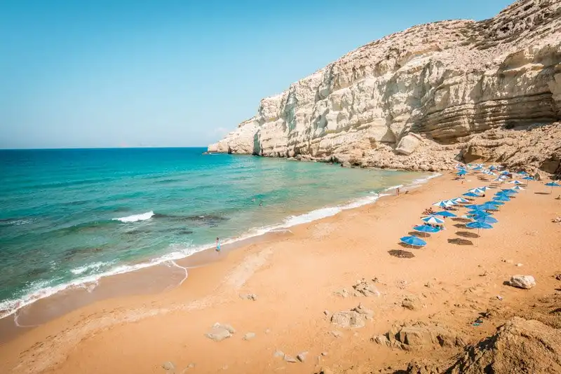Hotels near Red beach