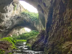 Devetashka Cave