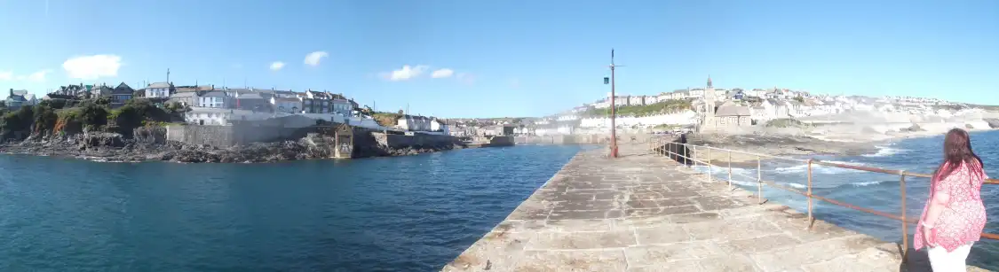 Hotels near Porthleven Harbour